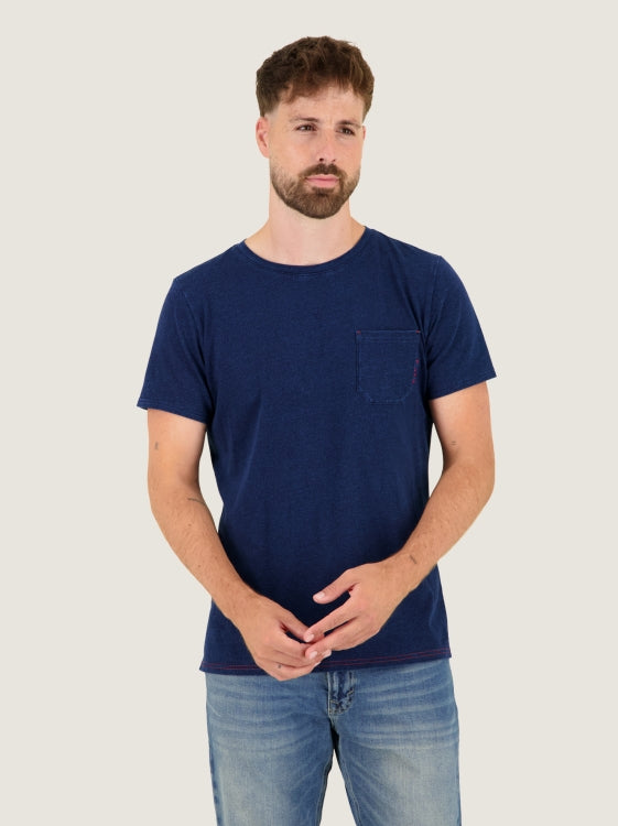 A Fish named Fred t-shirt keep it koi 34.401 kleur 604 navy