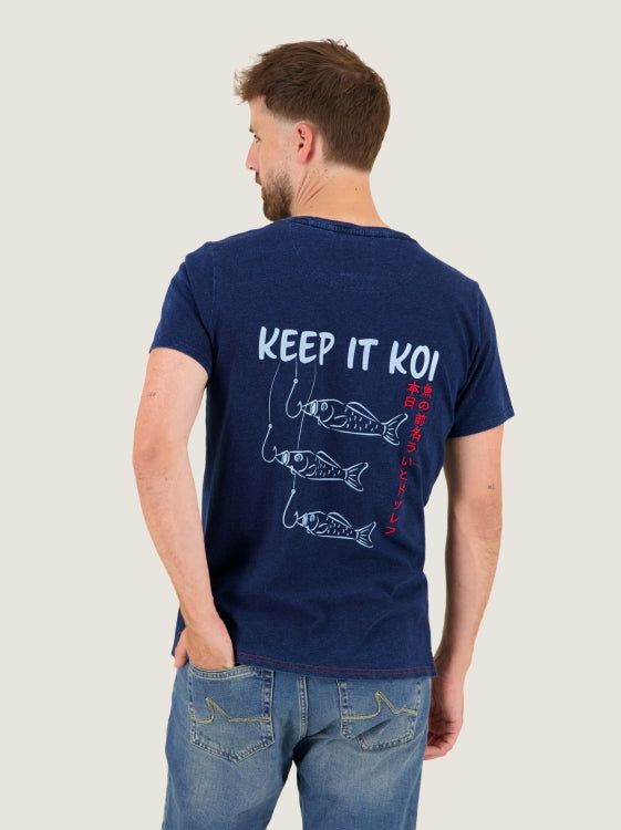 A Fish named Fred t-shirt keep it koi 34.401 kleur 604 navy