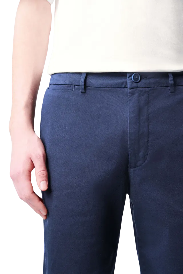 Drykorn KEND CHINO SHORT kleur 3000 Dark Navy