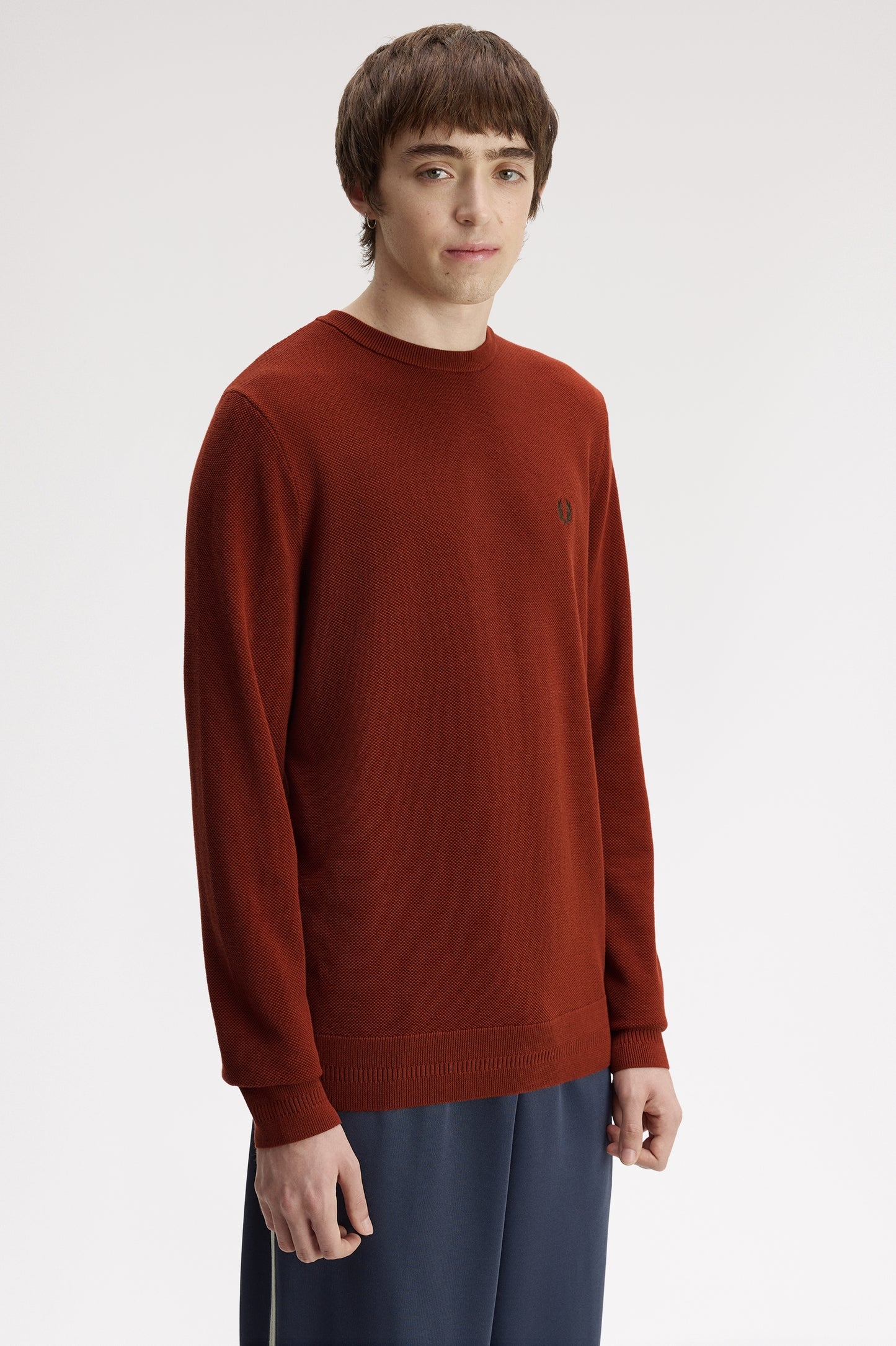 Fred Perry pull K 1309 kleur 28C Brandy