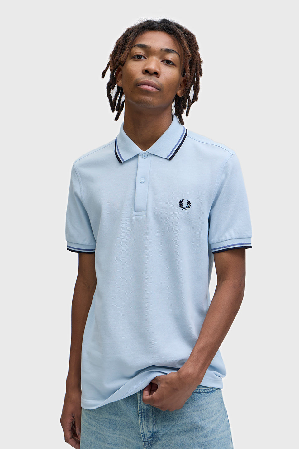 Fred Perry polo M 3600 knitted polo kleur 96A lichtblauw
